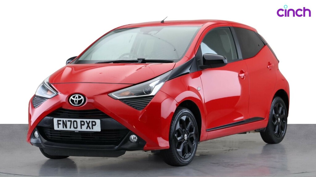 Toyota Aygo X X-play Silver #7