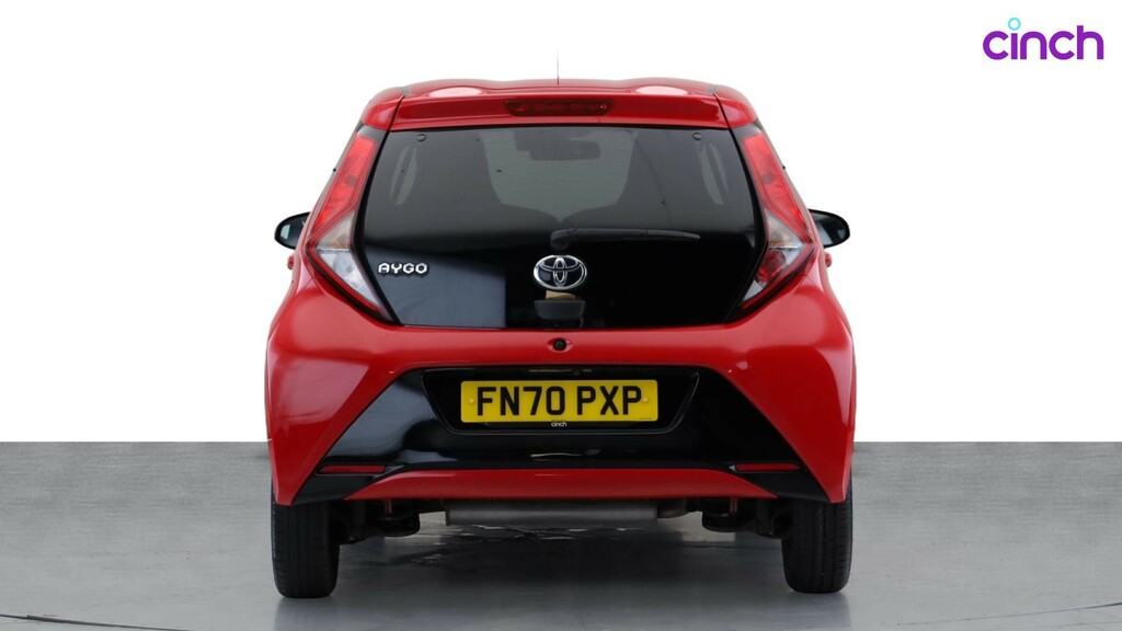 Toyota Aygo X X-play Silver #4