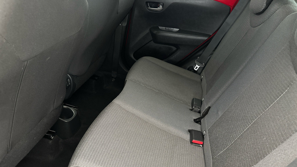 Toyota Aygo X X-play Silver #18