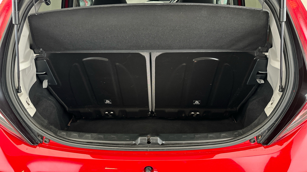 Toyota Aygo X X-play Silver #19