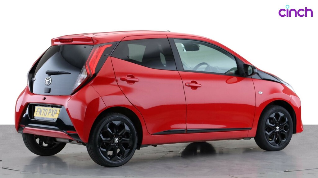 Toyota Aygo X X-play Silver #3