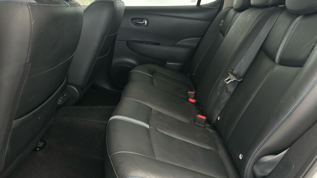 Nissan Leaf E Tekna Black #22