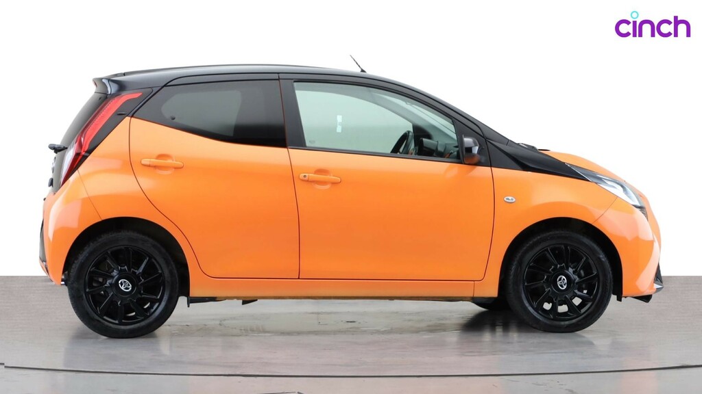 Toyota Aygo X X-trend Black #2