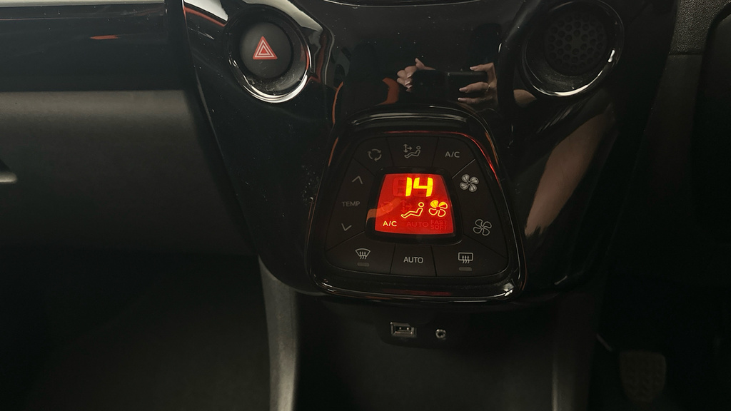 Toyota Aygo X X-trend Black #14