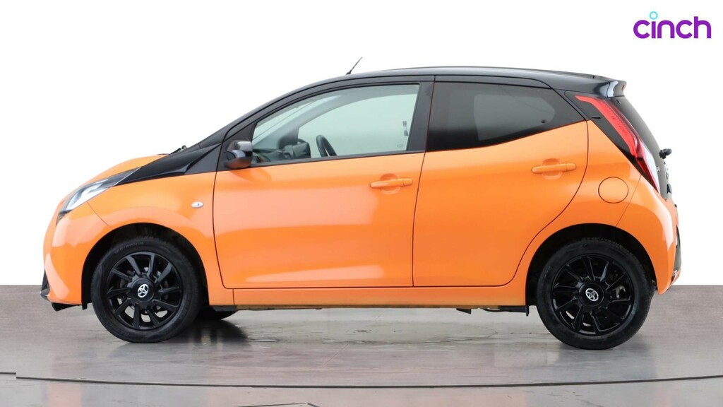 Toyota Aygo X X-trend Black #6