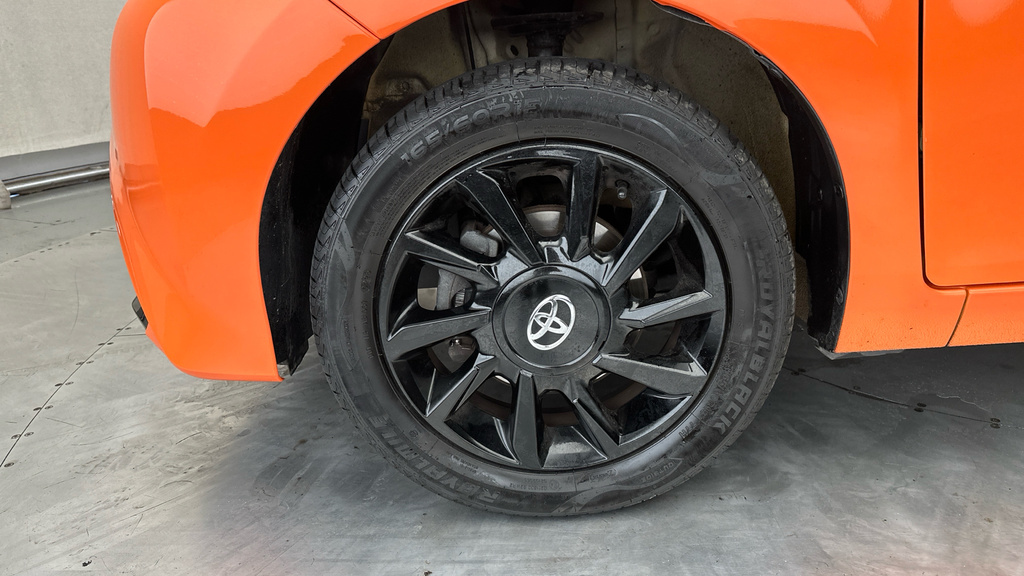 Toyota Aygo X X-trend Black #20