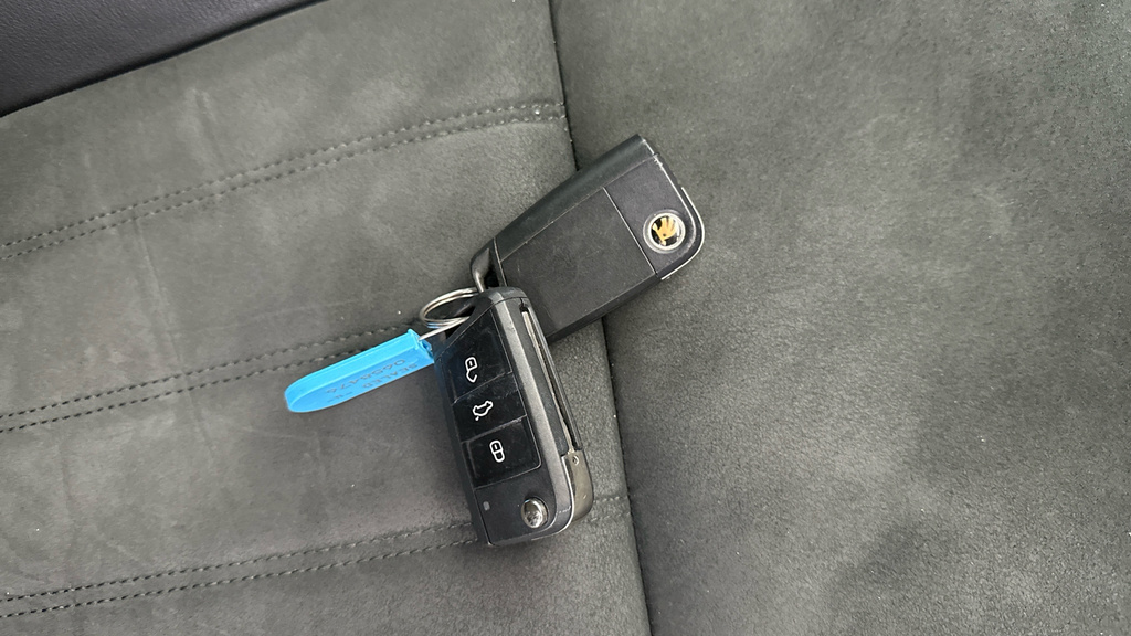 Skoda Karoq Se Technology Blue #29