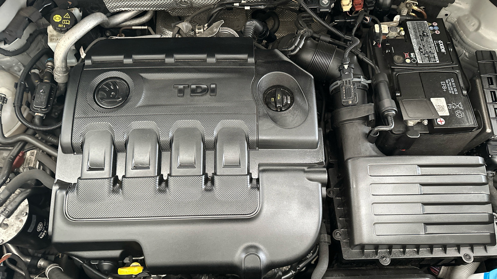Skoda Karoq Se Technology Blue #23
