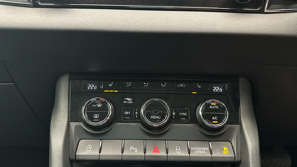 Skoda Karoq Se Technology Blue #18