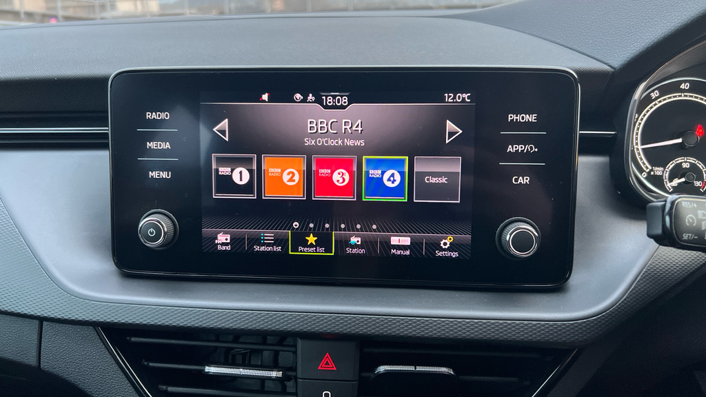 Skoda Scala 1.0 Tsi 110 Se Grey #24