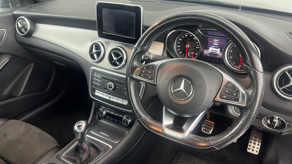 Mercedes-Benz CLA Class Cla 45 4Matic Tip Black #9