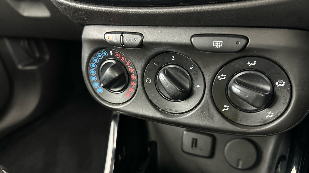 Vauxhall Adam 1.2I Energised  #17