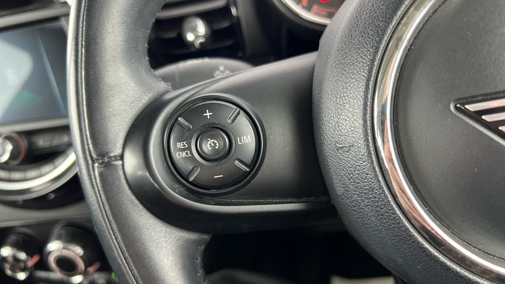 Mini Clubman Cooper White #10