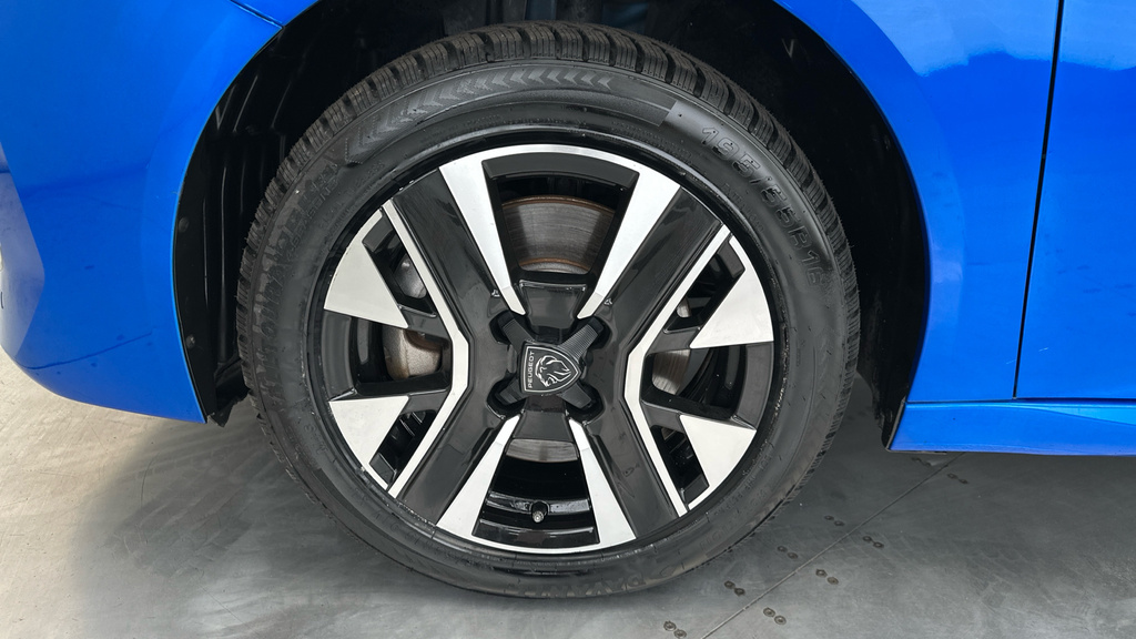Peugeot e-208 Allure Grey #22
