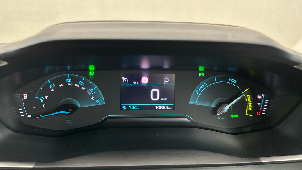 Peugeot e-208 Allure Grey #19