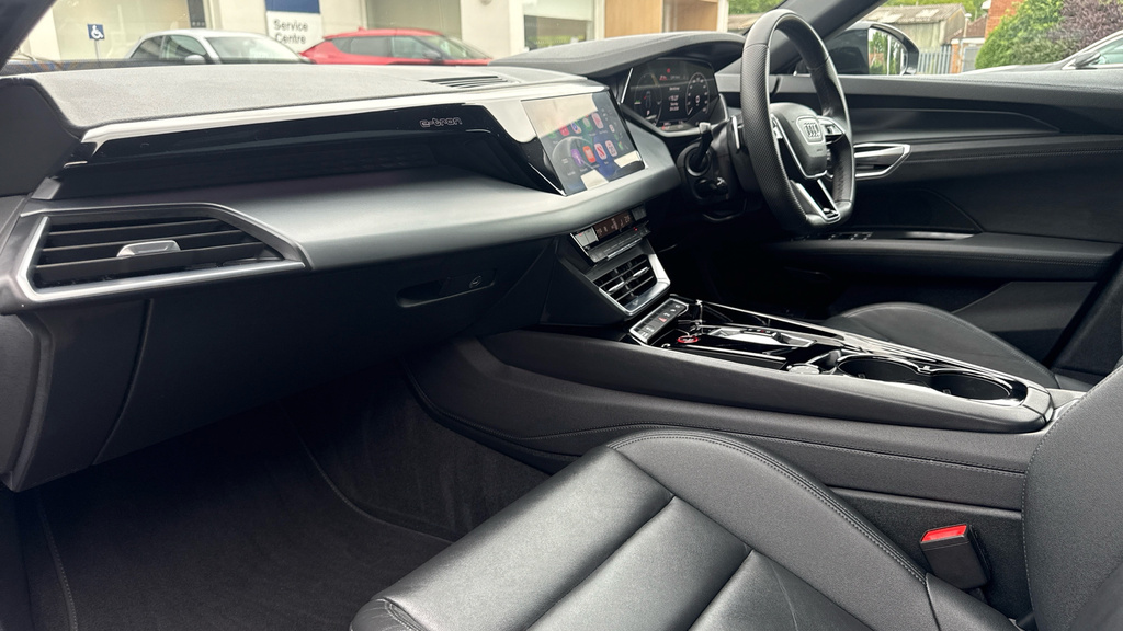 Audi E Tron GT 93.4Kwh Quattro Grey #18