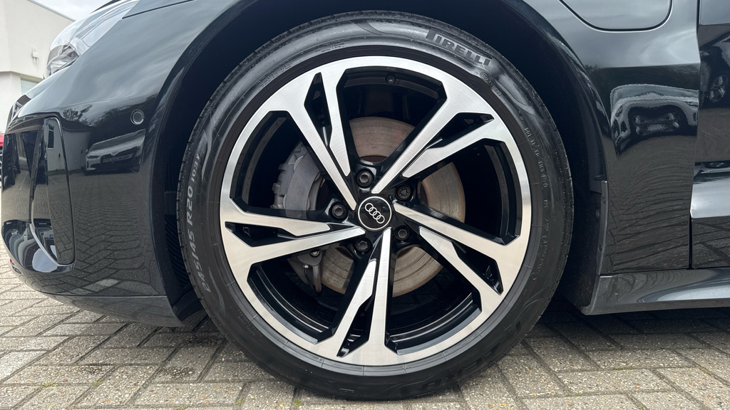 Audi E Tron GT 93.4Kwh Quattro Grey #33
