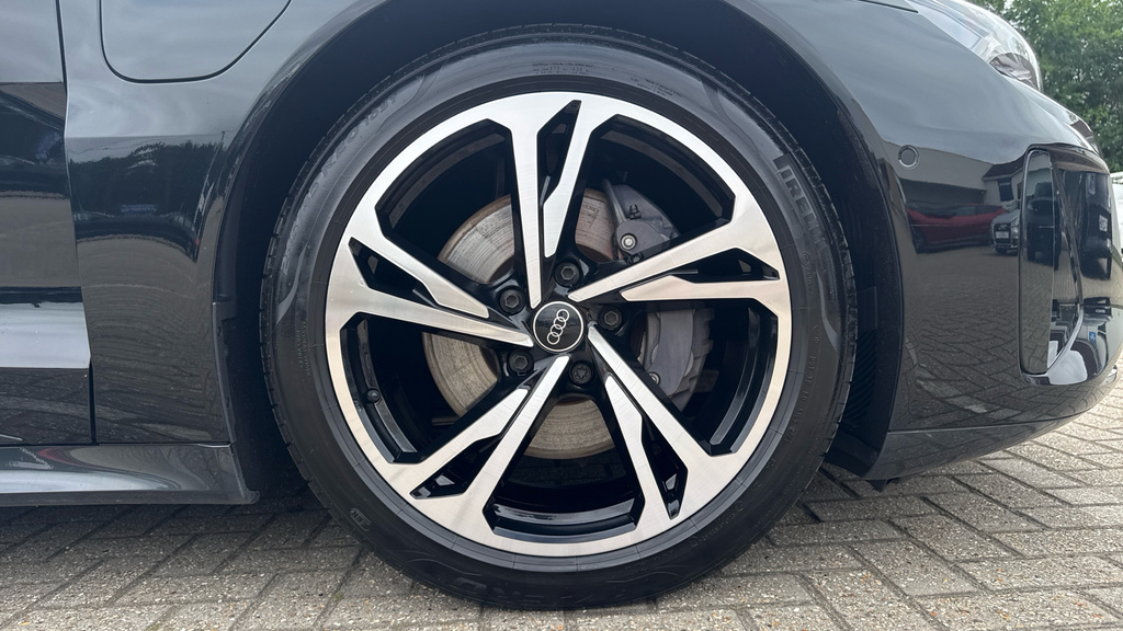 Audi E Tron GT 93.4Kwh Quattro Grey #36