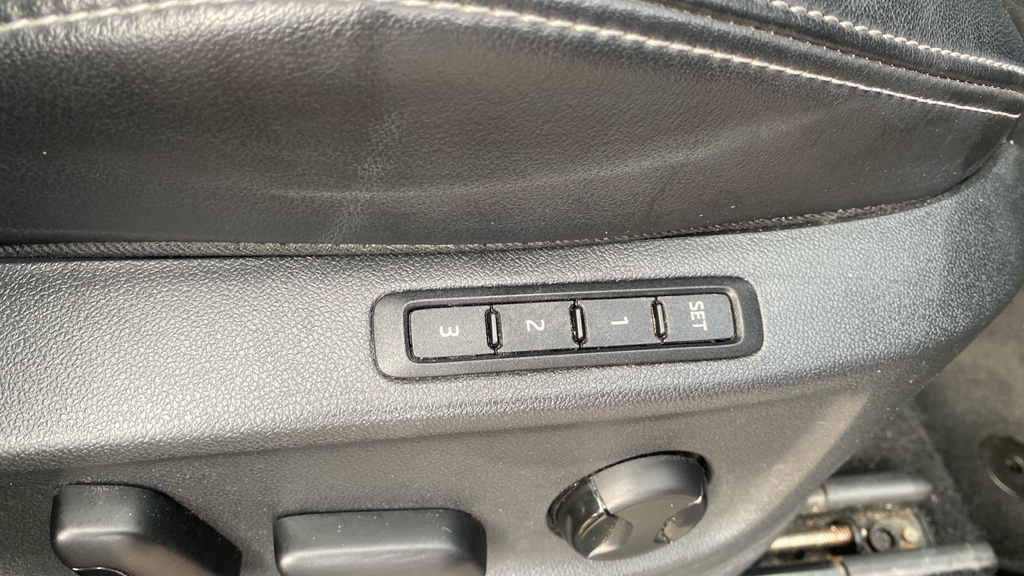 Skoda Kodiaq  Black #22