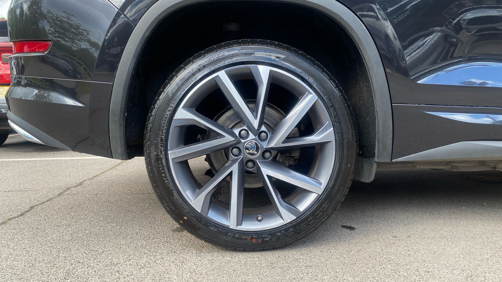 Skoda Kodiaq  Black #36