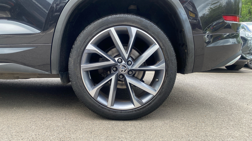 Skoda Kodiaq  Black #35