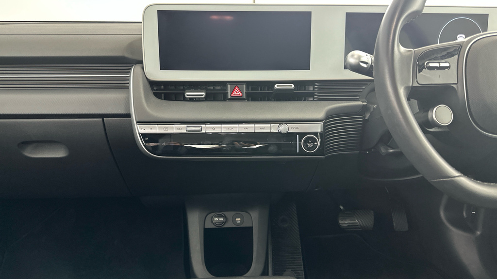 Hyundai Ioniq 5 Hatchback Grey #24