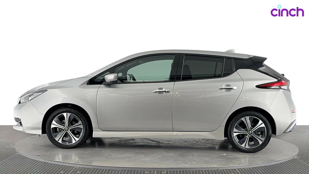 Nissan Leaf 40Kwh Tekna Hatchback Black #6
