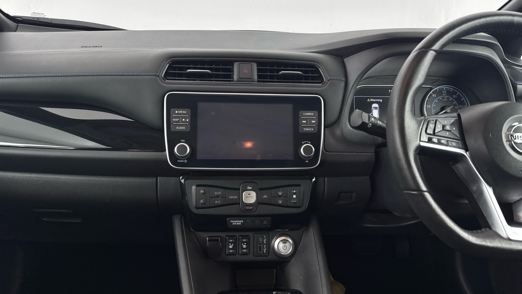 Nissan Leaf 40Kwh Tekna Hatchback Black #12