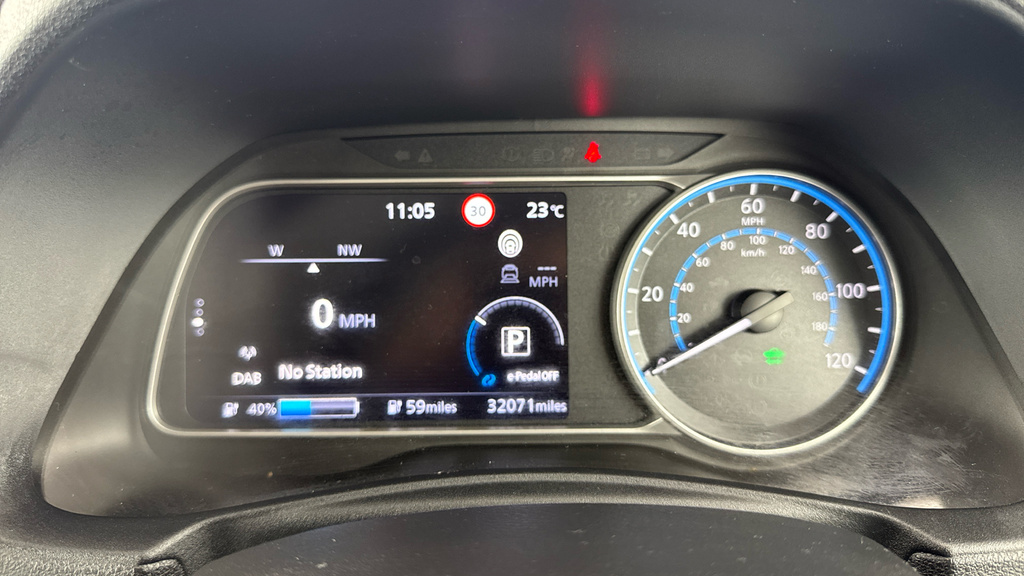Nissan Leaf 40Kwh Tekna Hatchback Black #13