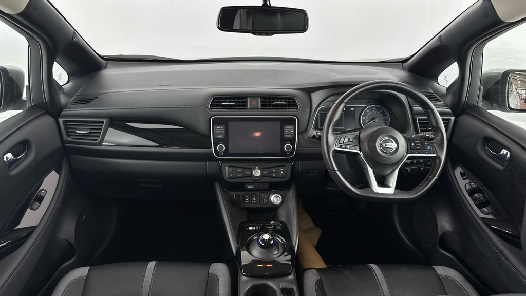 Nissan Leaf 40Kwh Tekna Hatchback Black #11