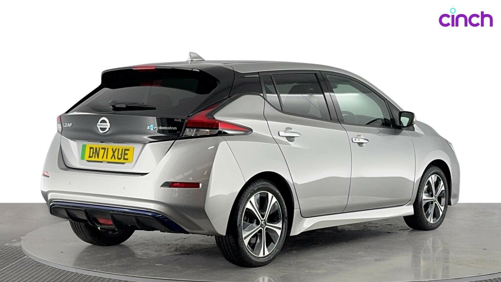 Nissan Leaf 40Kwh Tekna Hatchback Black #3