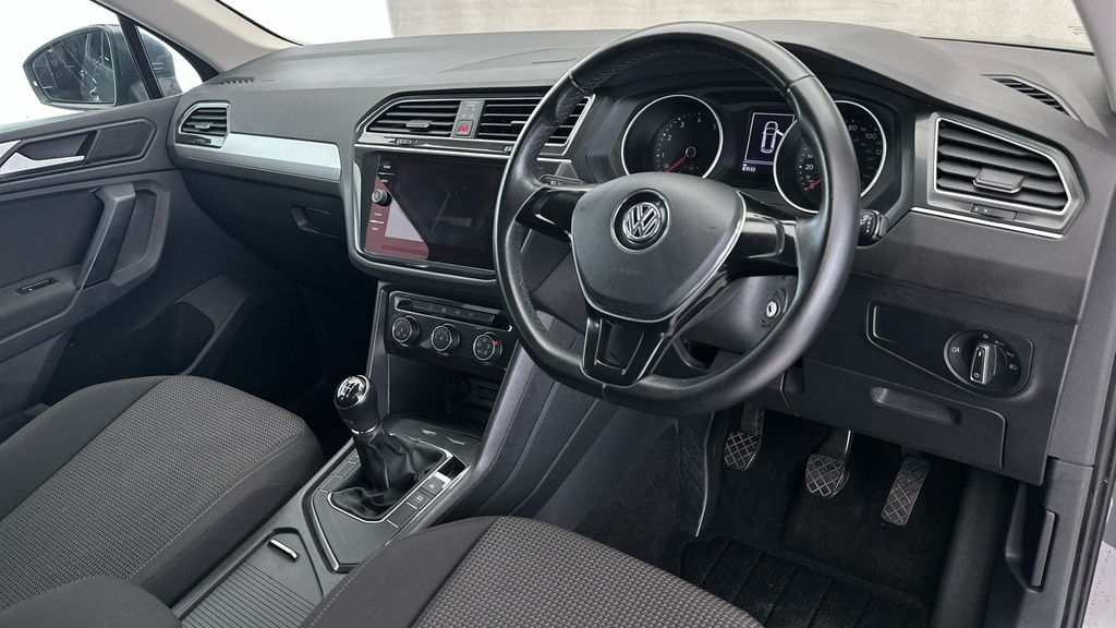 Volkswagen Tiguan 2.0 Tdi 150 R-line Tech White #9