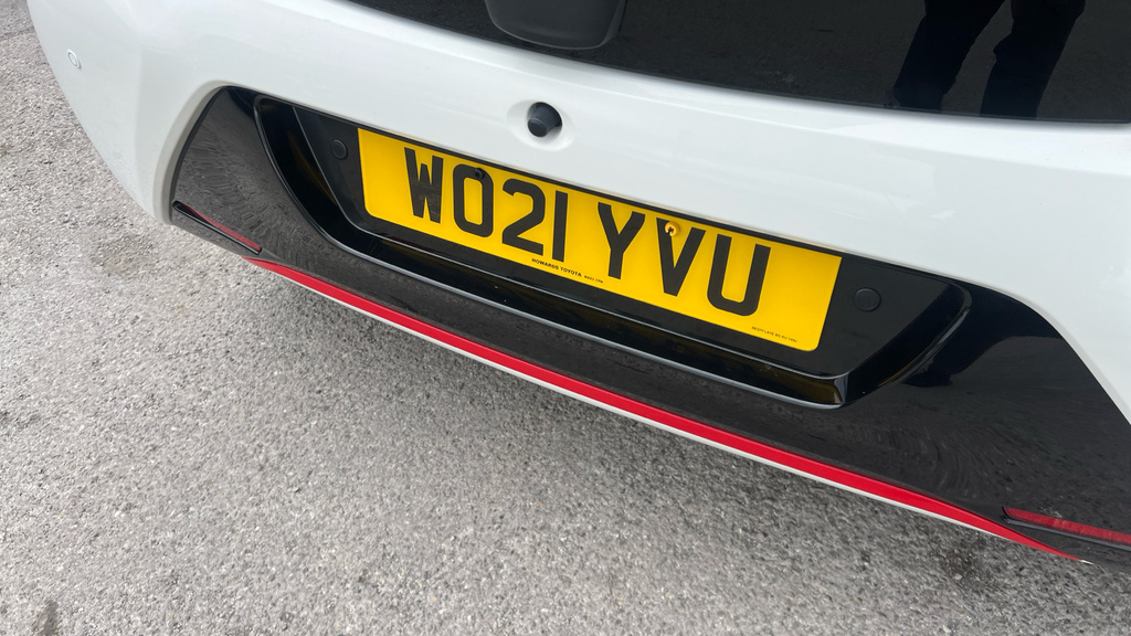 Toyota Aygo X X-trend White #6