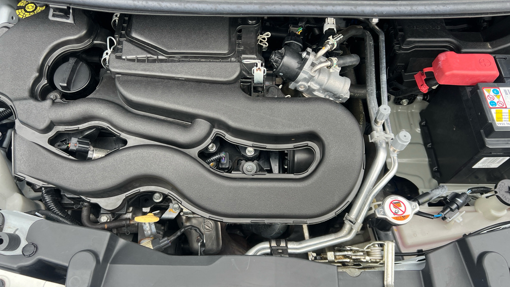 Toyota Aygo X X-trend White #27