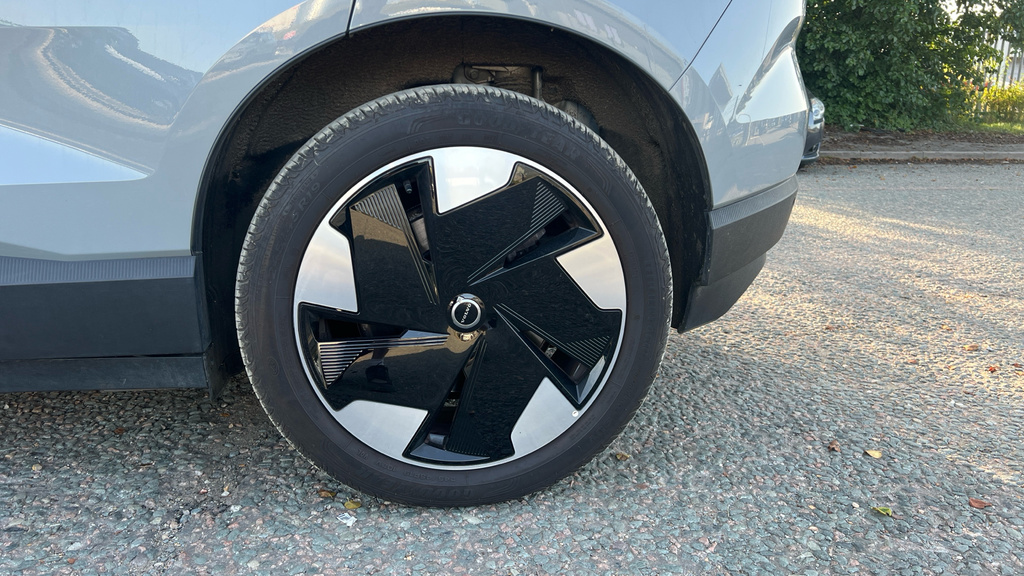 Volvo EX30 Ultra, Single Motor Extended Range, Blue #23