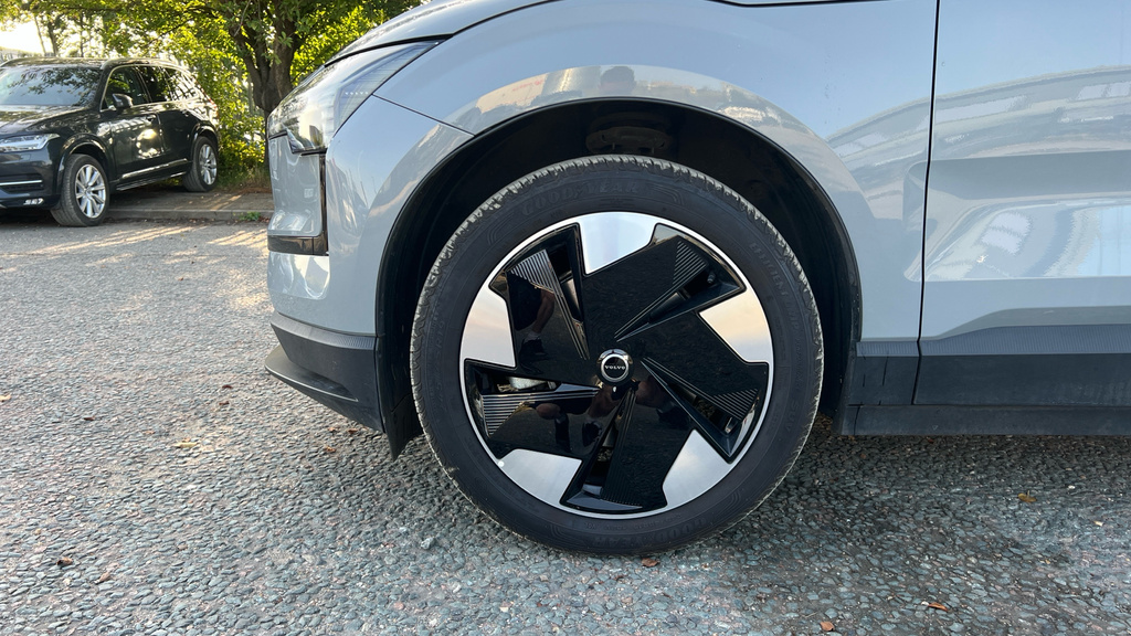 Volvo EX30 Ultra, Single Motor Extended Range, Blue #22