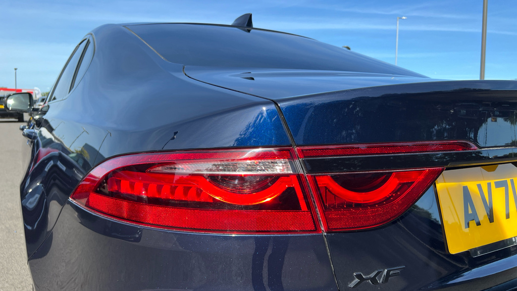 Jaguar XF 2.0 D200 R-dynamic S Awd Black #28