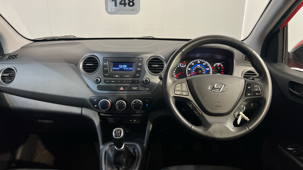 Hyundai I10 Se Red #11