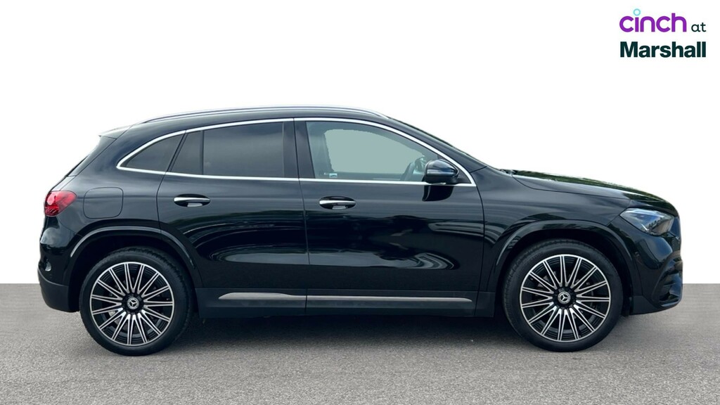 Mercedes-Benz GLA Class Gla 200 Amg Line Executive Black #2