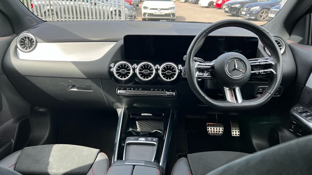Mercedes-Benz GLA Class Gla 200 Amg Line Executive Black #13
