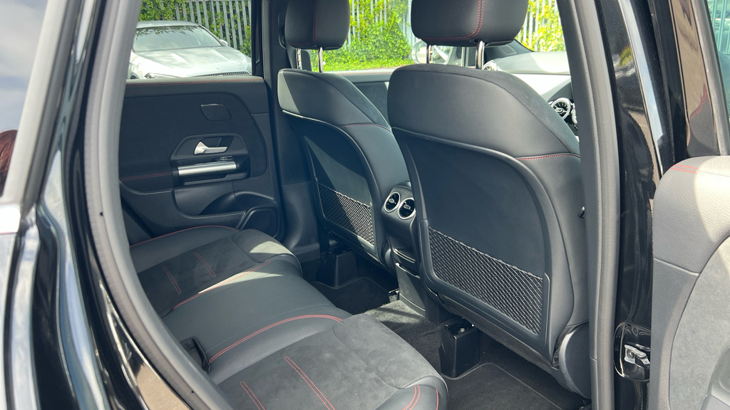 Mercedes-Benz GLA Class Gla 200 Amg Line Executive Black #21
