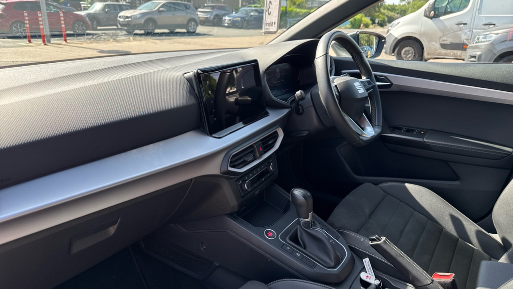 Seat Ibiza 1.0 Tsi 95 Se Technology Black #10