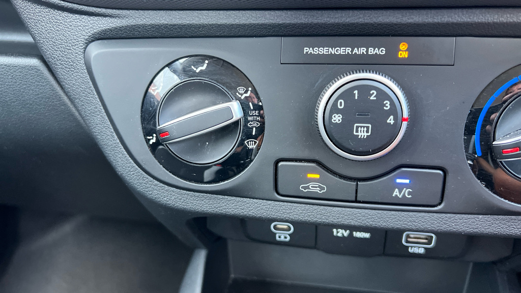 Hyundai I10 Premium Blue #16