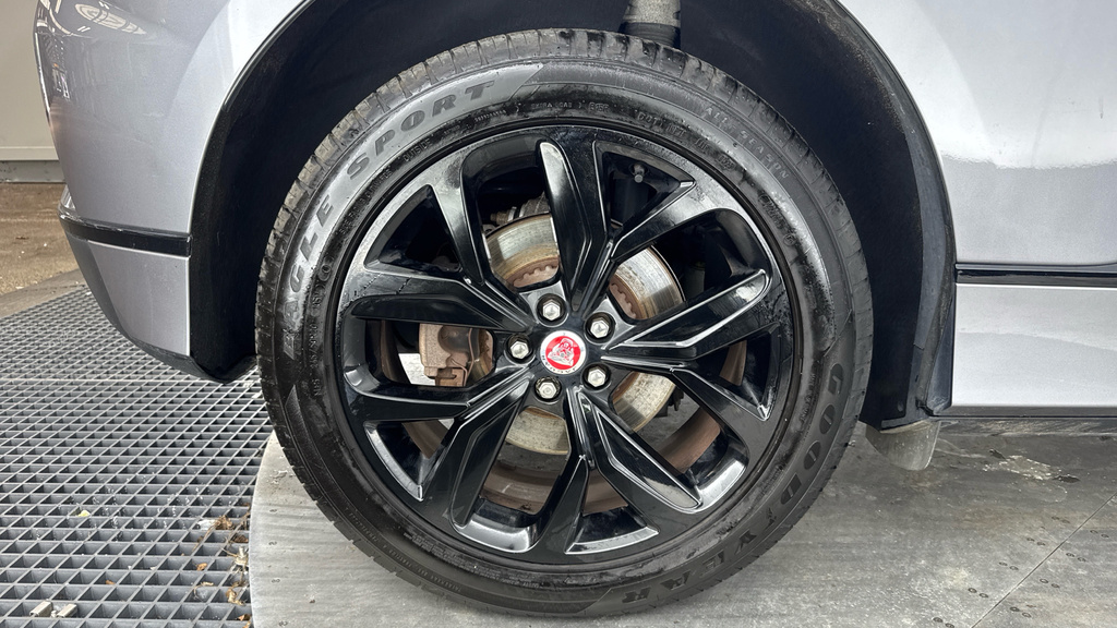 Jaguar I-Pace 294Kw Ev400 S 90Kwh 11Kw Charger Black #17