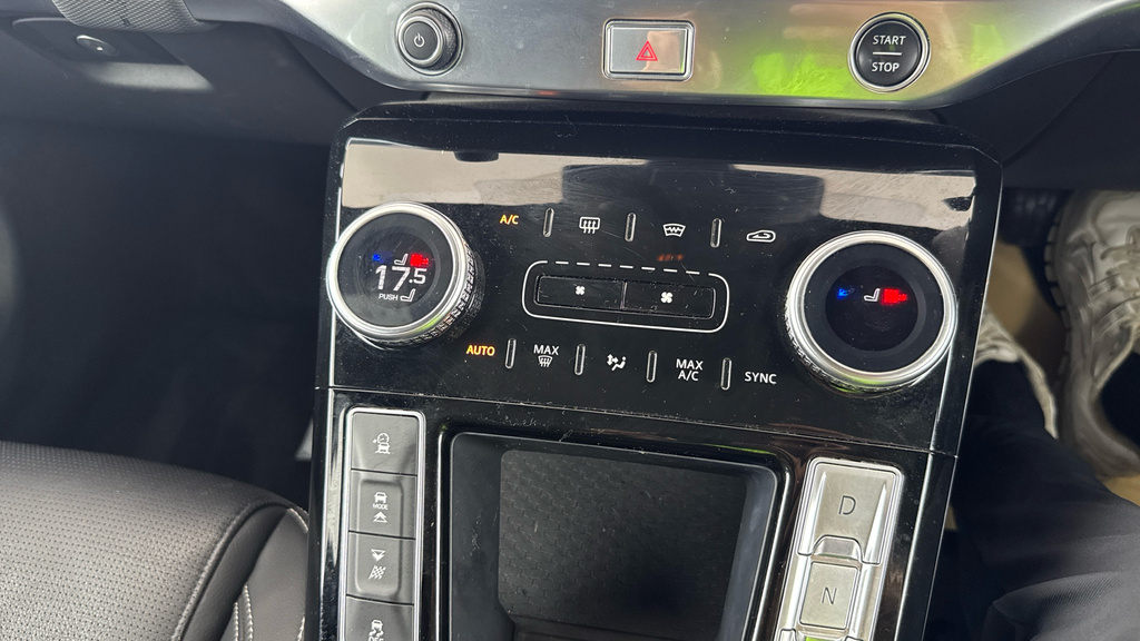 Jaguar I-Pace 294Kw Ev400 S 90Kwh 11Kw Charger Black #24