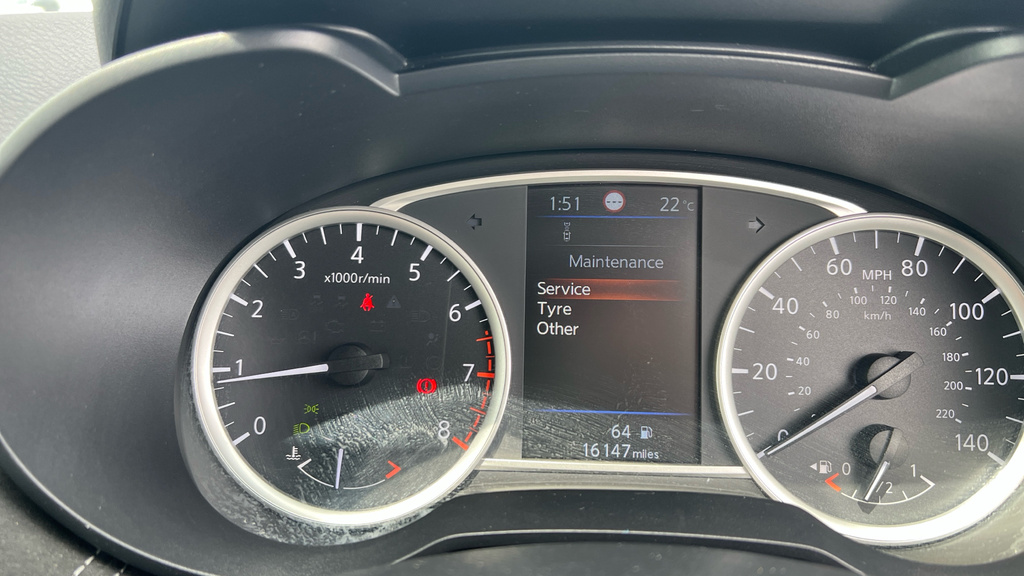 Nissan Micra Tekna Ig-t Silver #25
