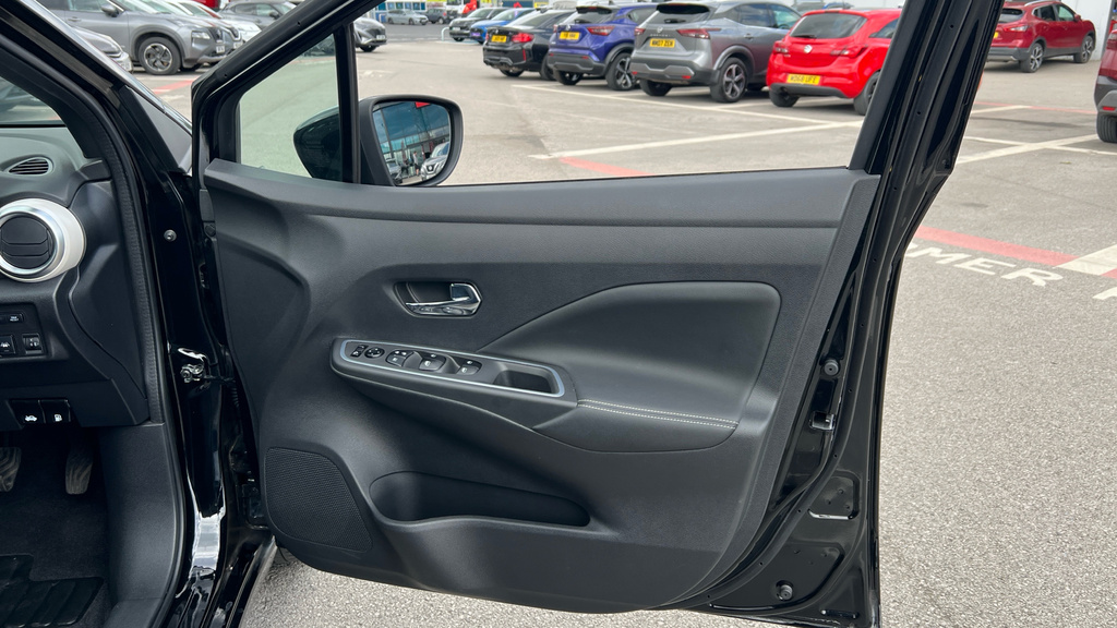 Nissan Micra Tekna Ig-t Silver #33