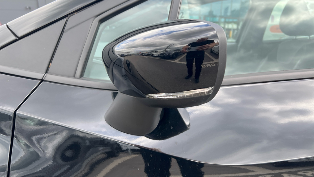 Nissan Micra Tekna Ig-t Silver #46