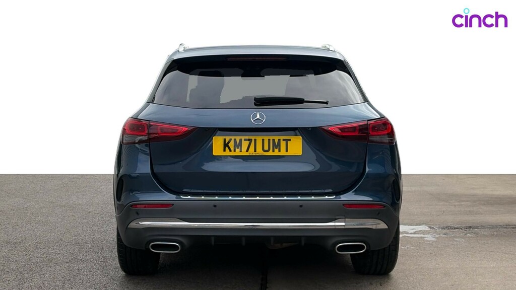 Mercedes-Benz GLA Class Gla 180 Amg Line Premium Black #4