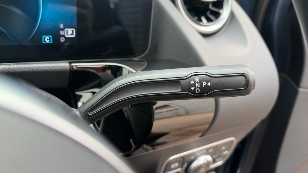 Mercedes-Benz GLA Class Gla 180 Amg Line Premium Black #29